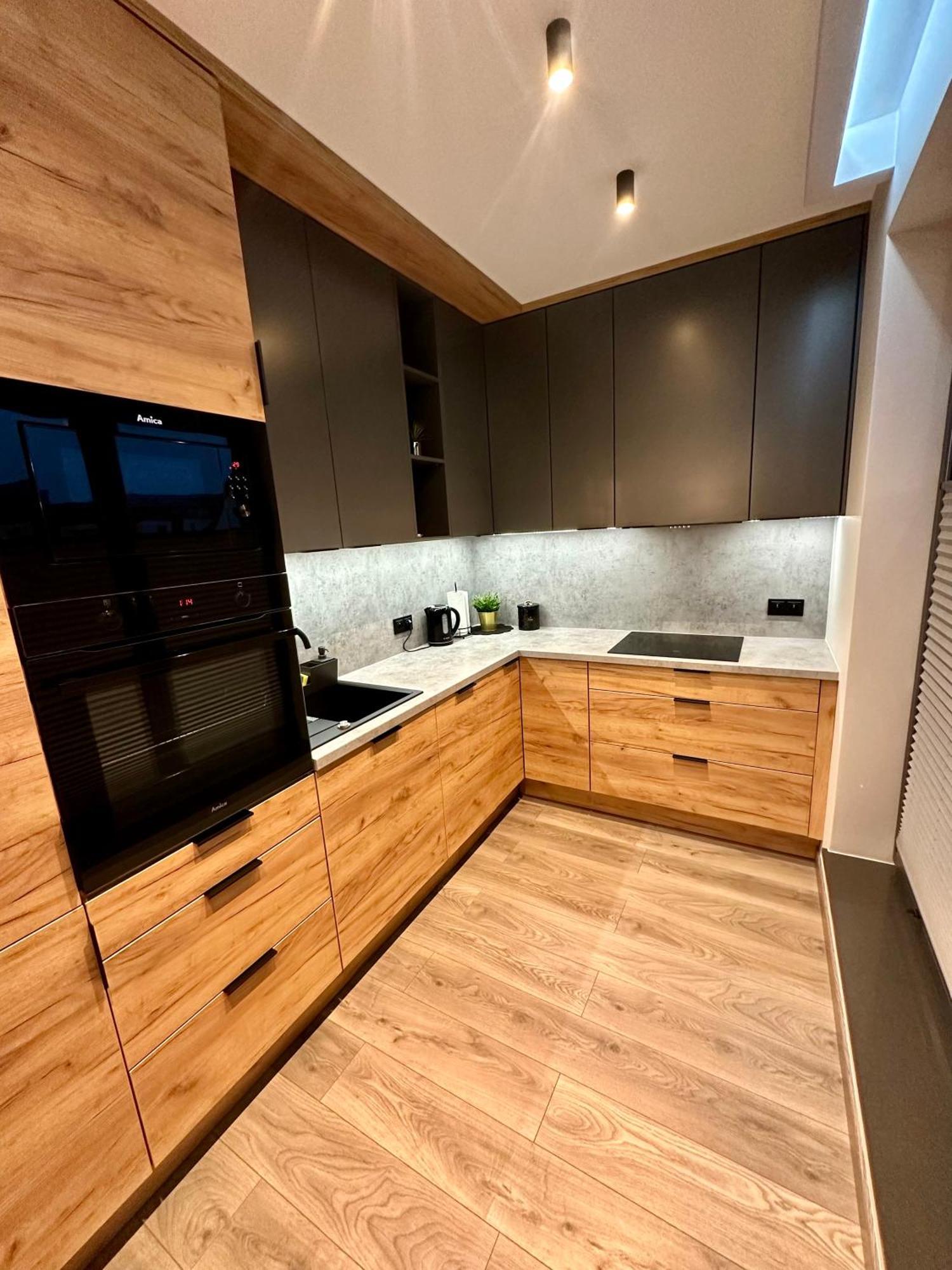Beautiful And Modern Apartment- Garage- Wislane Tarasy Краків Екстер'єр фото